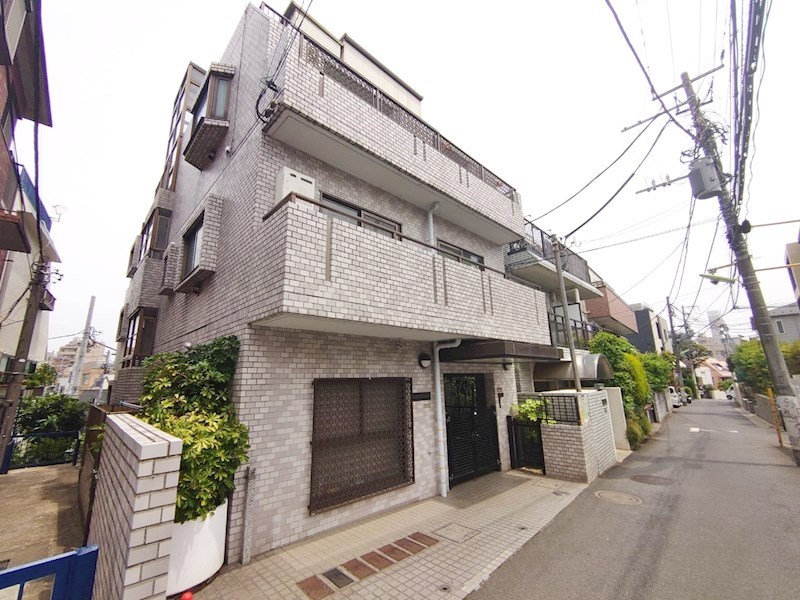 レジデンス吉岡 102号室 外観