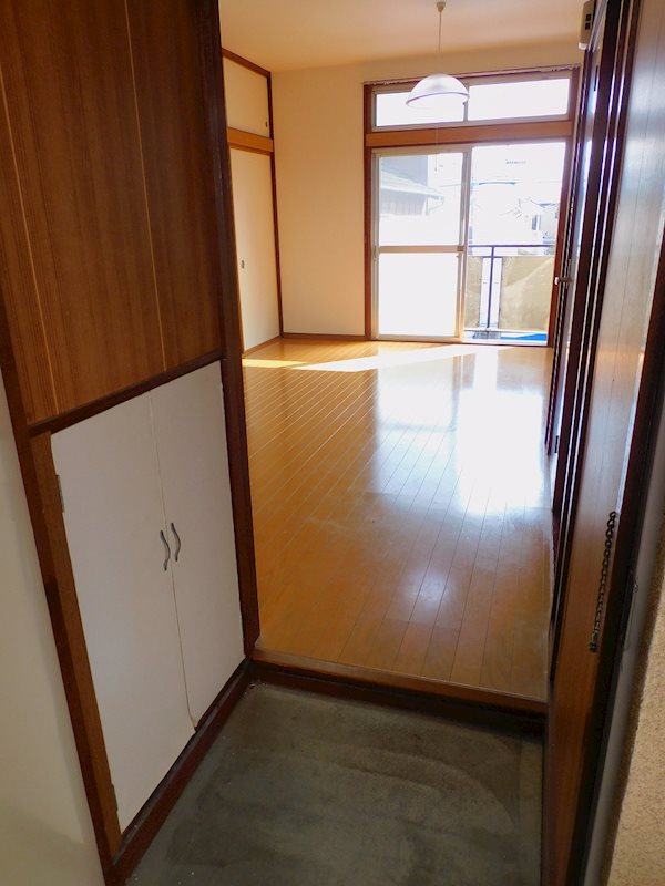 芳光ハイツ 玄関