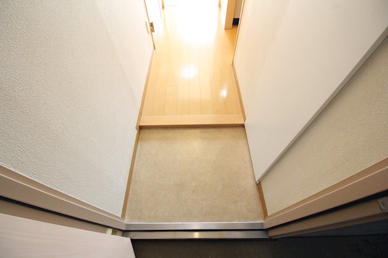 レジデンス花公園 玄関