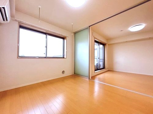 スリーエイトナイン ベッドルーム