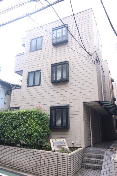 メゾン駒場東大前 201号室 外観