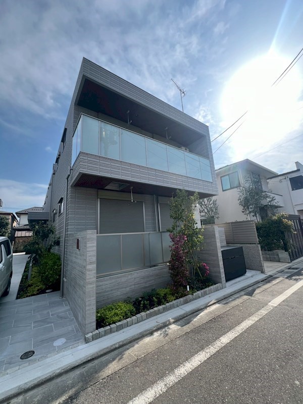 扇（オオギ） 102号室 外観