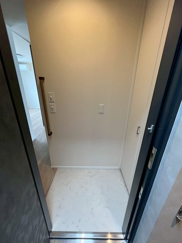 Ｎ・Ｗ　ＲＥＳＩＤＥＮＣＥ　ＡＳＡＧＡＹＡ 玄関