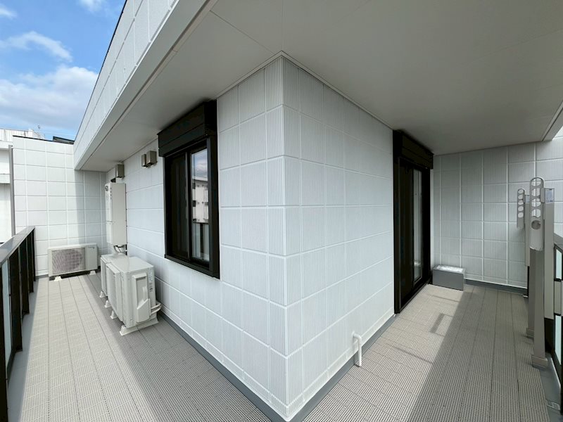 Ｎ・Ｗ　ＲＥＳＩＤＥＮＣＥ　ＡＳＡＧＡＹＡ ベランダ