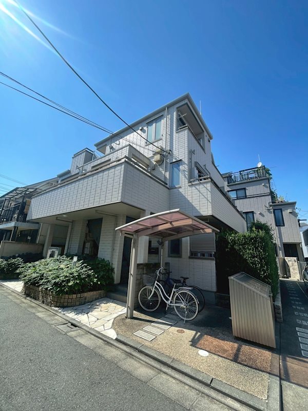 リベルテ  302号室 外観