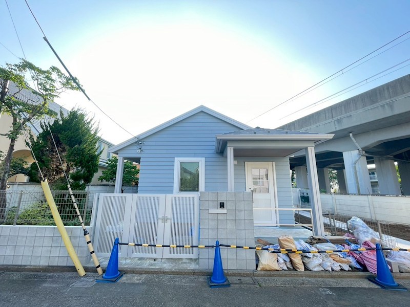 エリソン 101号室 外観