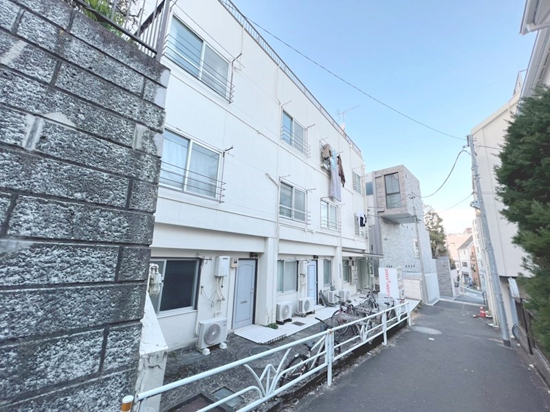 メゾンオキノ 205号室 外観