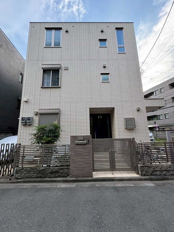 アミュレット 101号室 外観