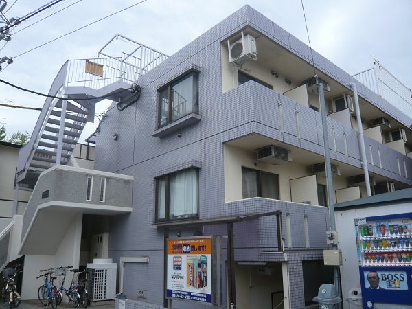 パープルハイム 302号室 外観