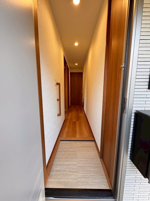 コート自由ヶ丘 玄関