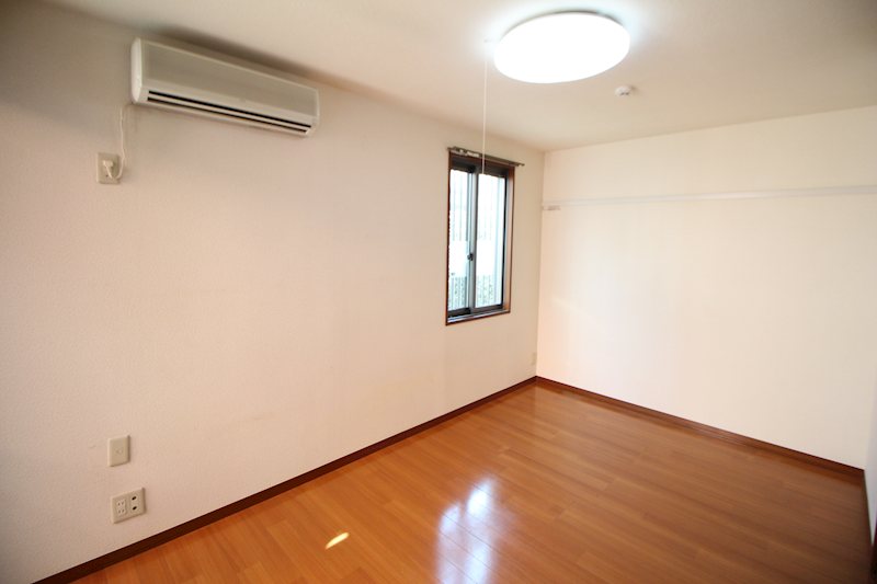 ファミーユＳ ベッドルーム