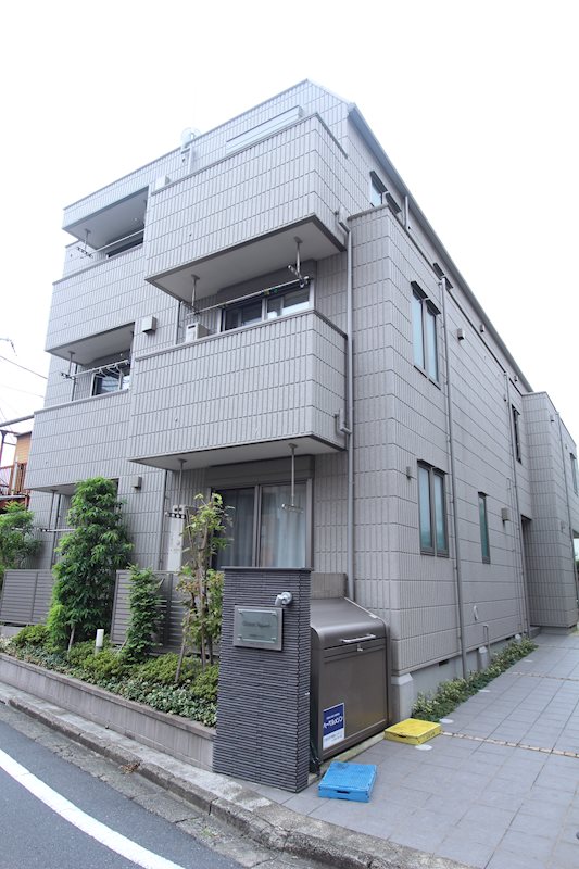 グリーンスクエア 301号室 外観
