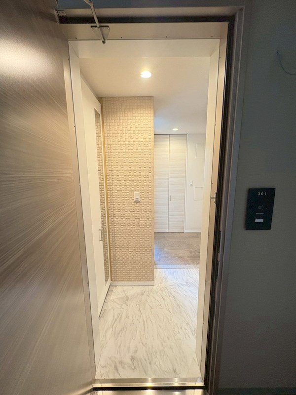 クオリスタ松陰神社 玄関