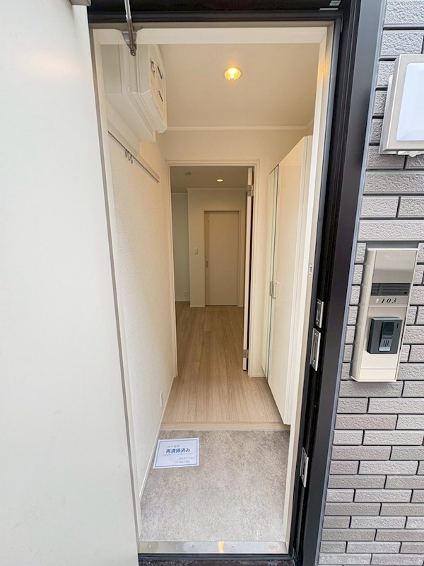 Villa・Symbiose三軒茶屋（ヴィラ・シンビオーズ） 玄関