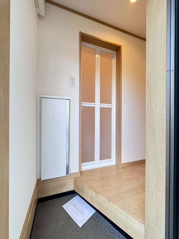 IRIS（アイリス） 玄関