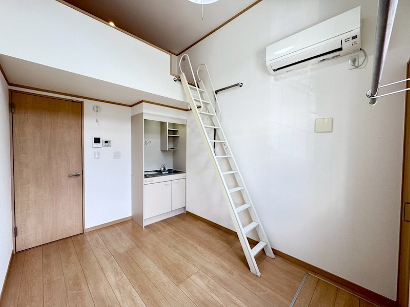 IRIS（アイリス） ベッドルーム