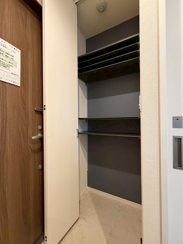 Ｍａｉｓｏｎ　ｄｅ　Ｌｕａｎａ（メゾンドルアナ） 玄関