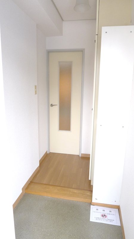 フレグランス北沢 玄関
