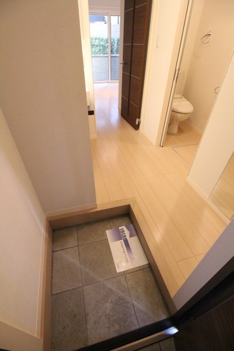 ラヴェルデ 玄関