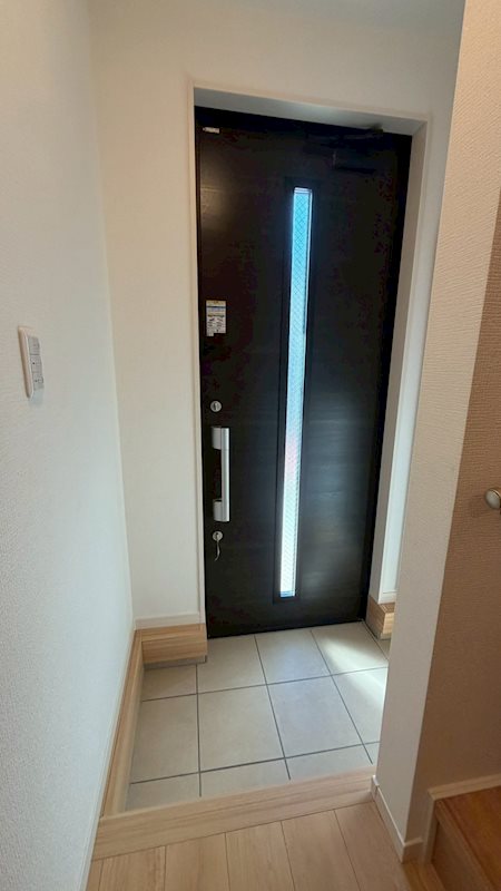 中野区南台4丁目戸建　A棟 玄関
