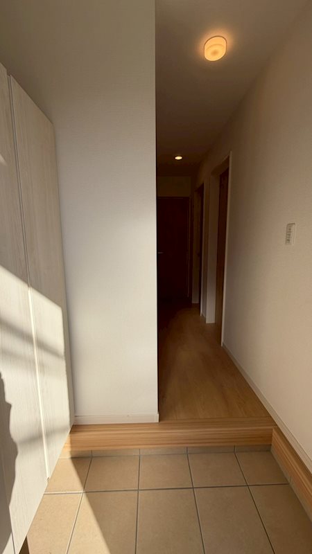 中野区南台4丁目戸建　A棟 玄関