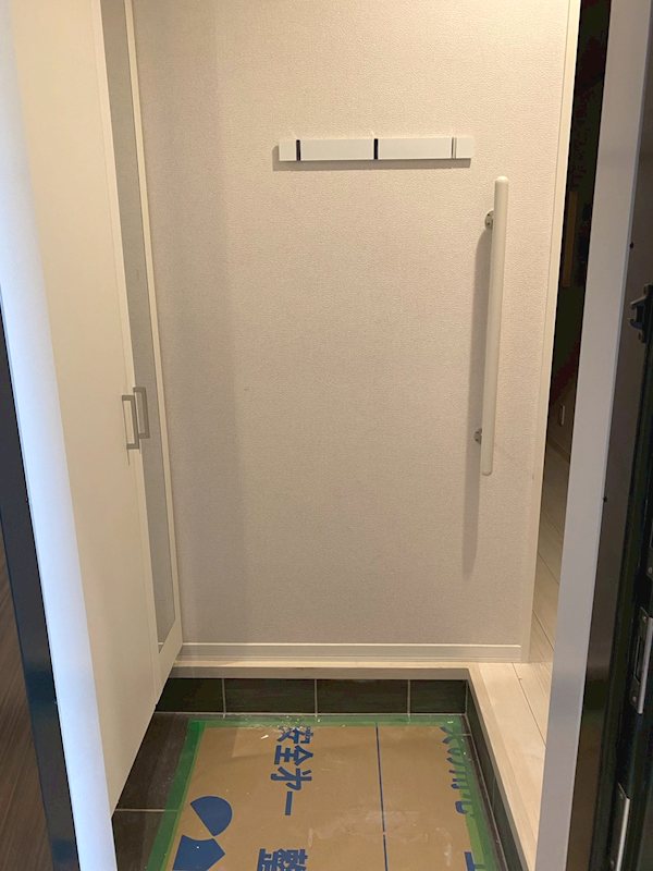 シャーメゾンハレムサシノ　マーリエ 玄関