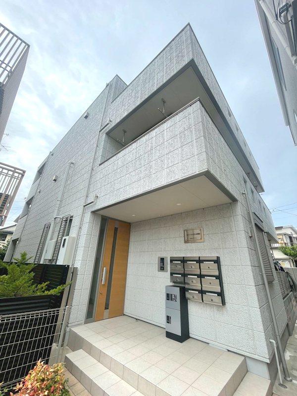 メゾンクリスタル参番館 101号室 外観