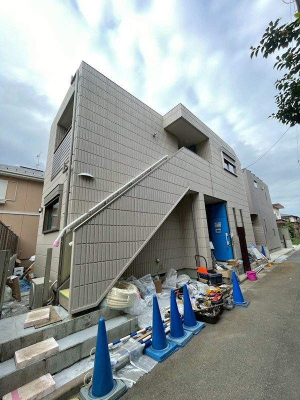 ソルサフィール井の頭 201号室 外観