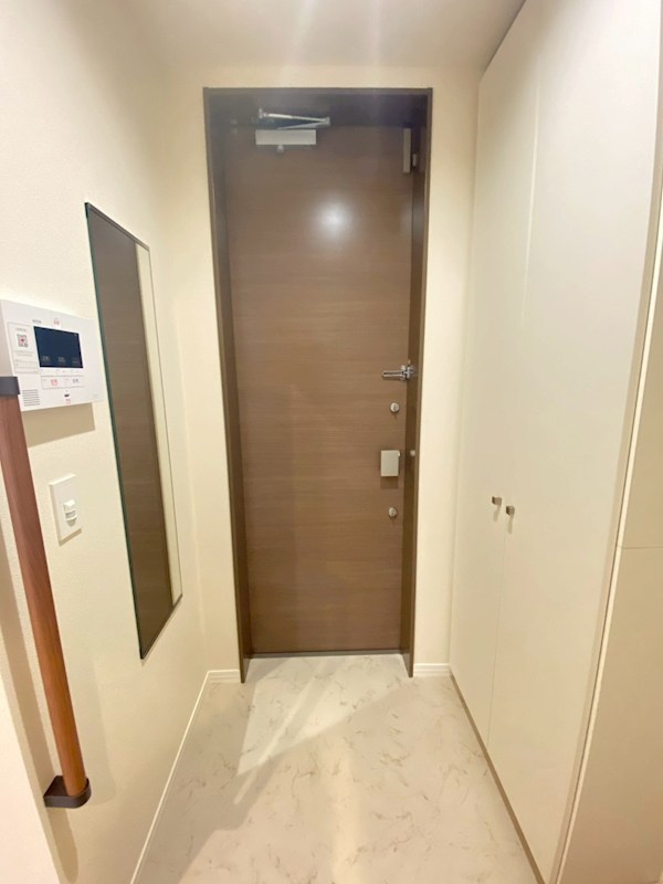 ソルサフィール井の頭 玄関