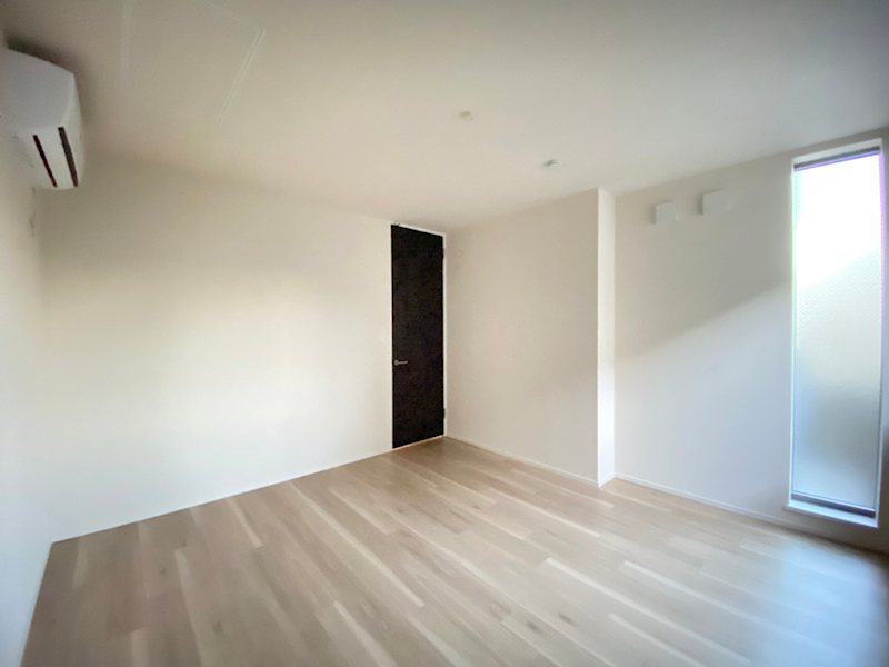 ゼルコバ　ヒルズ その他9