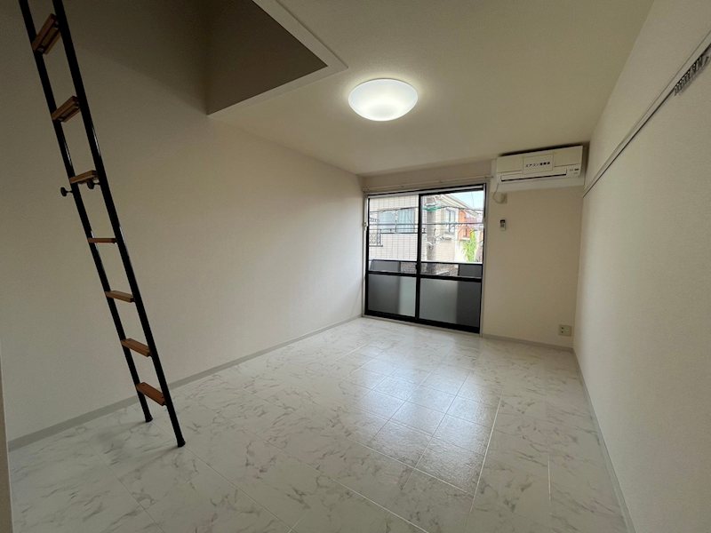 シャーメゾン中野 リビング