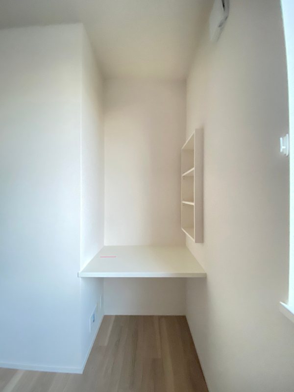 ゼルコバ　ヒルズ その他6