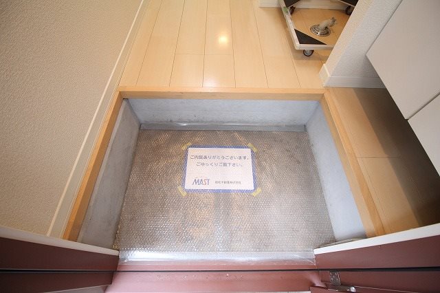 メゾンエスポワール 玄関