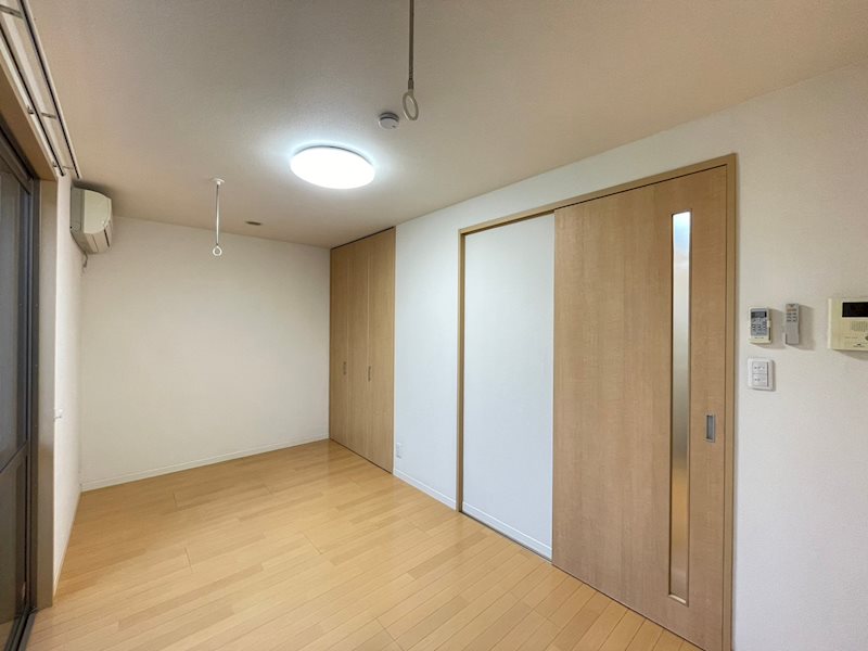 野杏 ベッドルーム