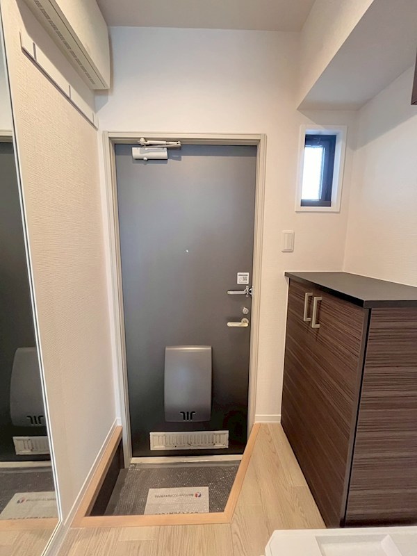 ラ・ロワール 玄関