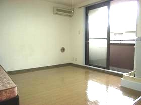 オーバンパレ リビング