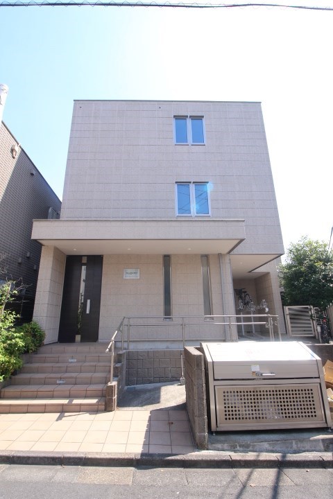 サニーアワーズ池ノ上 105号室 外観