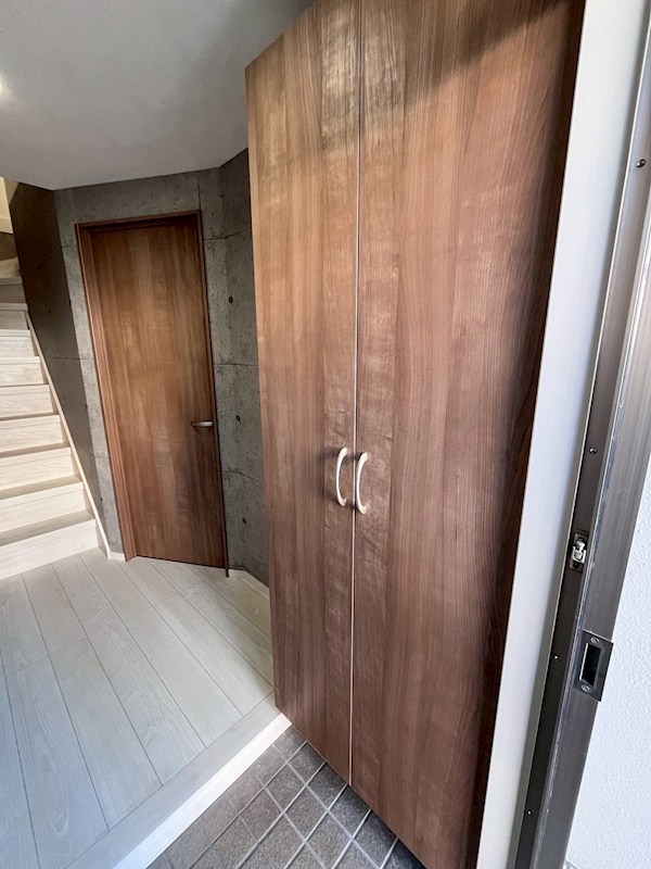 Ｔプレイス東小金井 玄関