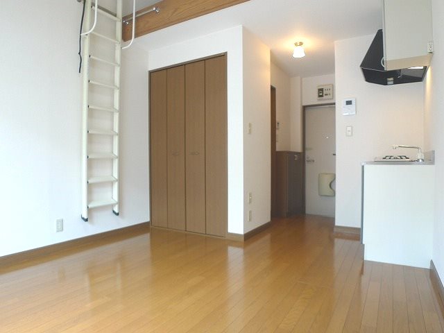 パインレーブ ベッドルーム