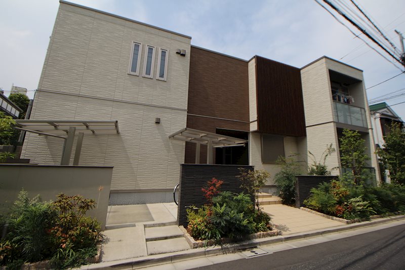 COURT　PROVENCE（コートプロヴァンス） 102号室 外観