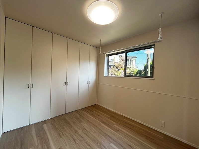 エミーズ２ ベッドルーム