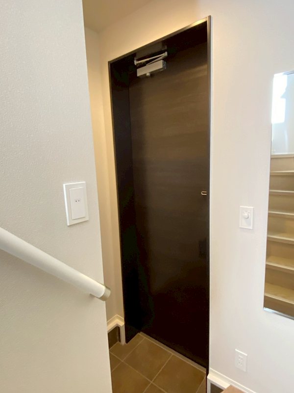 牟礼アパートメント 玄関