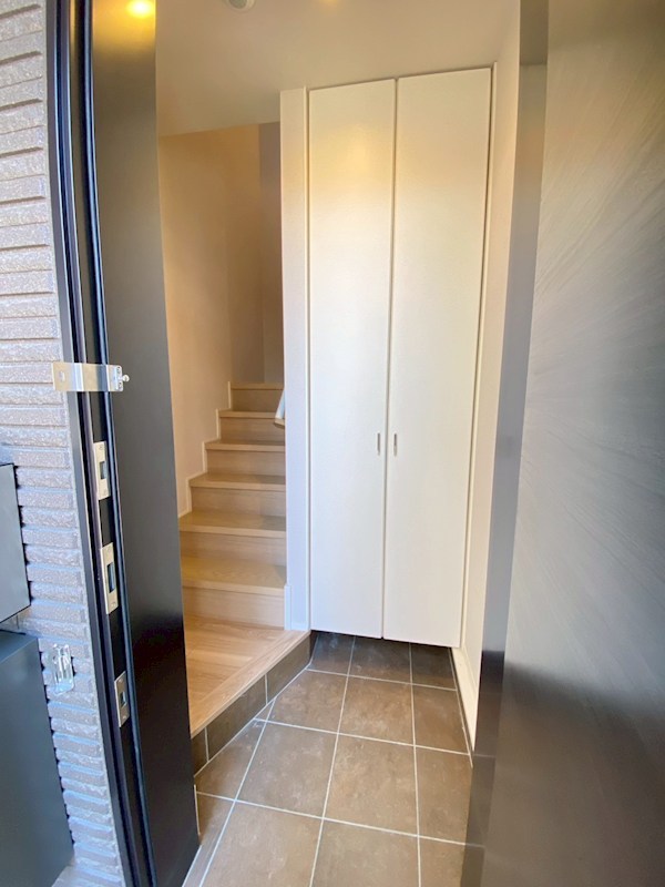 牟礼アパートメント 玄関