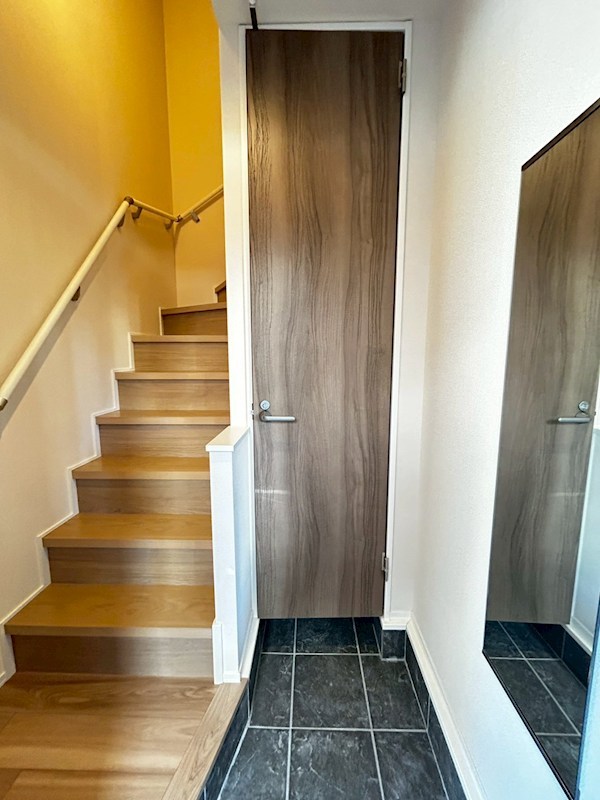 エミーズ２ 玄関