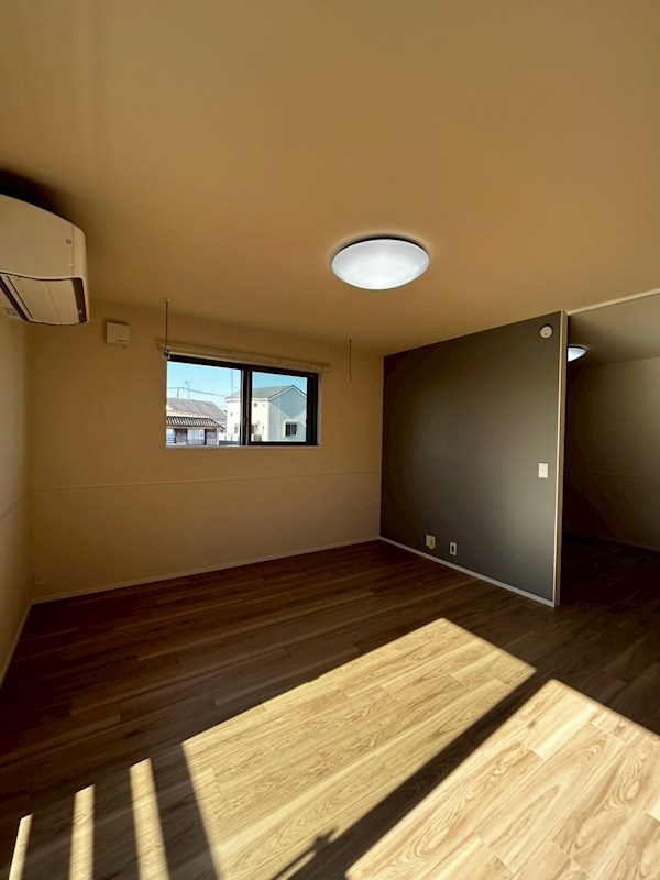 エミーズ２ ベッドルーム