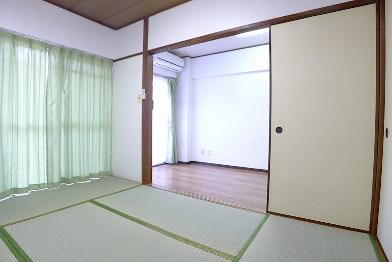 三益ビル ベッドルーム