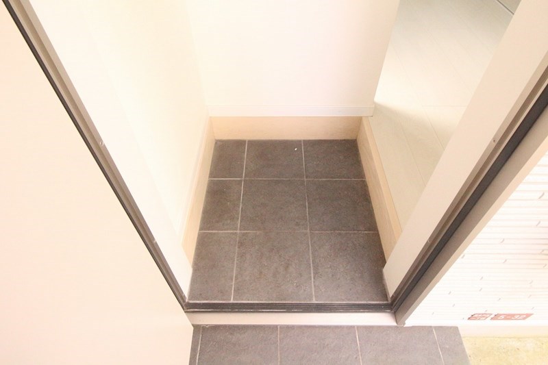 プルミエール高井戸 玄関