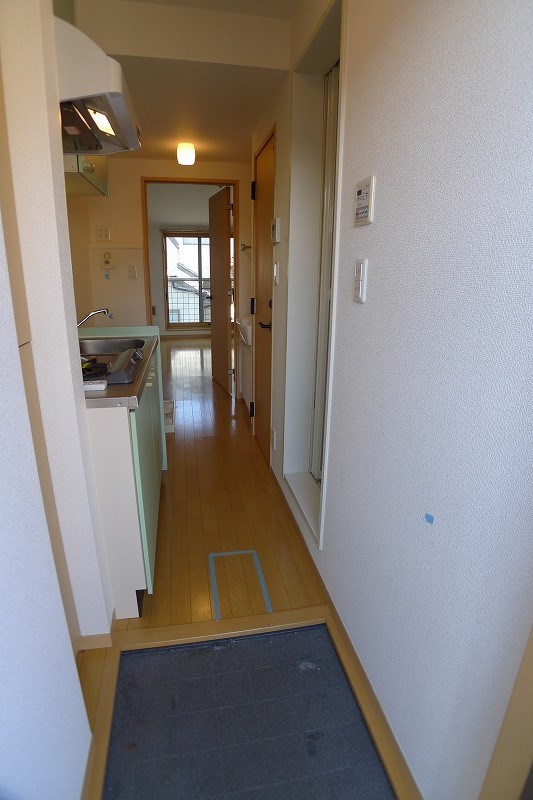 プレジオ下北 玄関