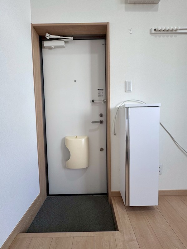 IRIS（アイリス） 玄関