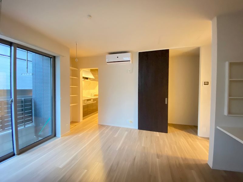 ゼルコバ　ヒルズ リビング